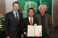 Ba người Việt lọt top 10.000 nhà khoa học xuất sắc nhất thế giới