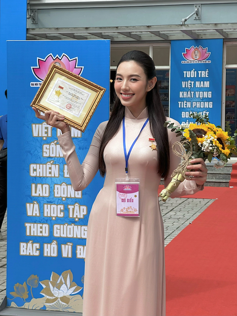 thuỳ tiên3