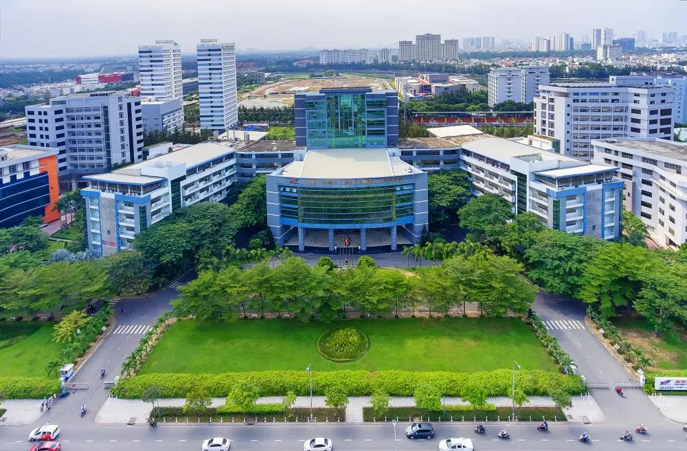 Đại học Tôn Đức Thắng (TDTU) là một trường đại học công lập tại Việt Nam, trực thuộc Tổng Liên đoàn Lao động Việt Nam. Trường được đánh giá cao về chất lượng đào tạo, đặc biệt trong lĩnh vực nghiên cứu khoa học và được xếp hạng cao trong nước và quốc tế. TDTU có hai cơ sở chính, một tại Thành phố Hồ Chí Minh và một tại Phân hiệu Khánh Hòa.