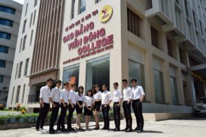 review trường cao đẳng viễn đông (CDV)