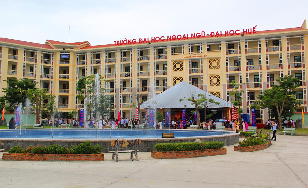 REVIEW Đại học Ngoại ngữ Đại học Huế HUFLIS Có nên học không?